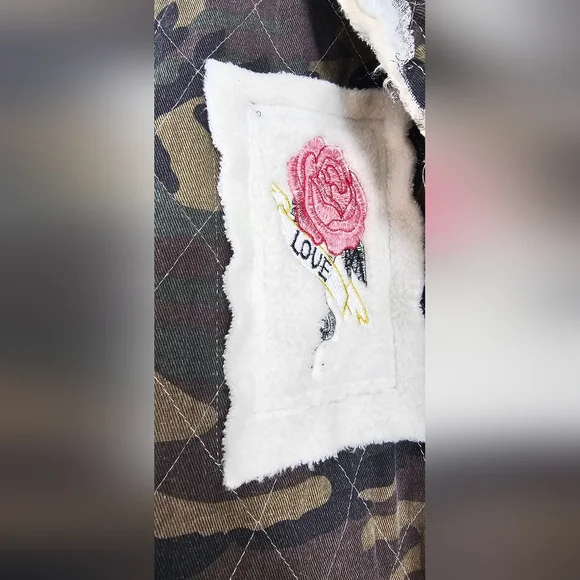 New POL Camo Jacket with Patchwork and Crystal Heart Details Size Large - Picture 7 of 10